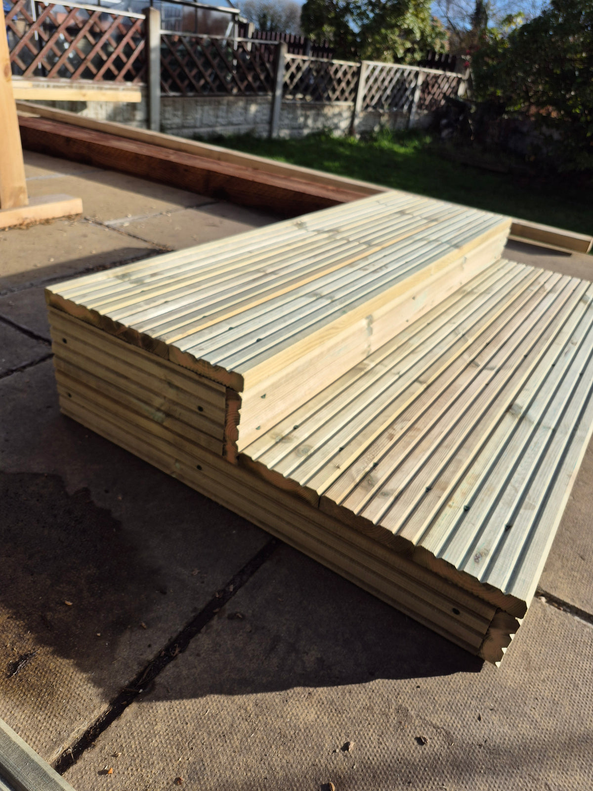 Wooden Decking Steps / Ready to use Solid Outdoor Steps / Free P&P