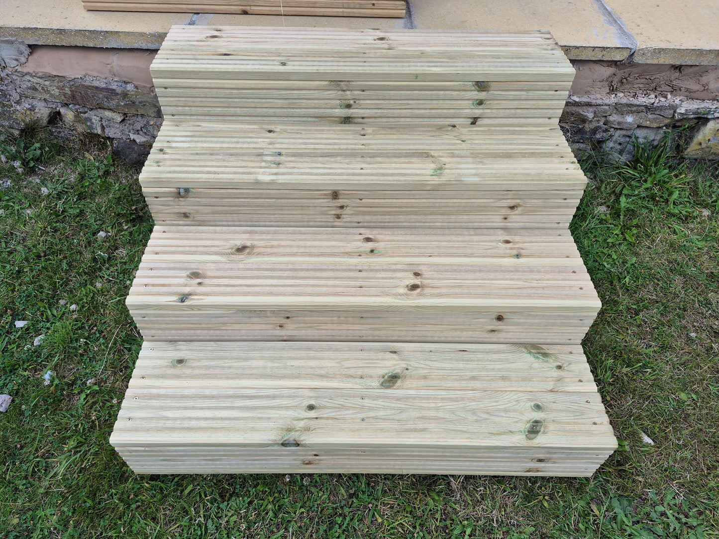 Stringer Steps Kit Fully Assembled Delivered