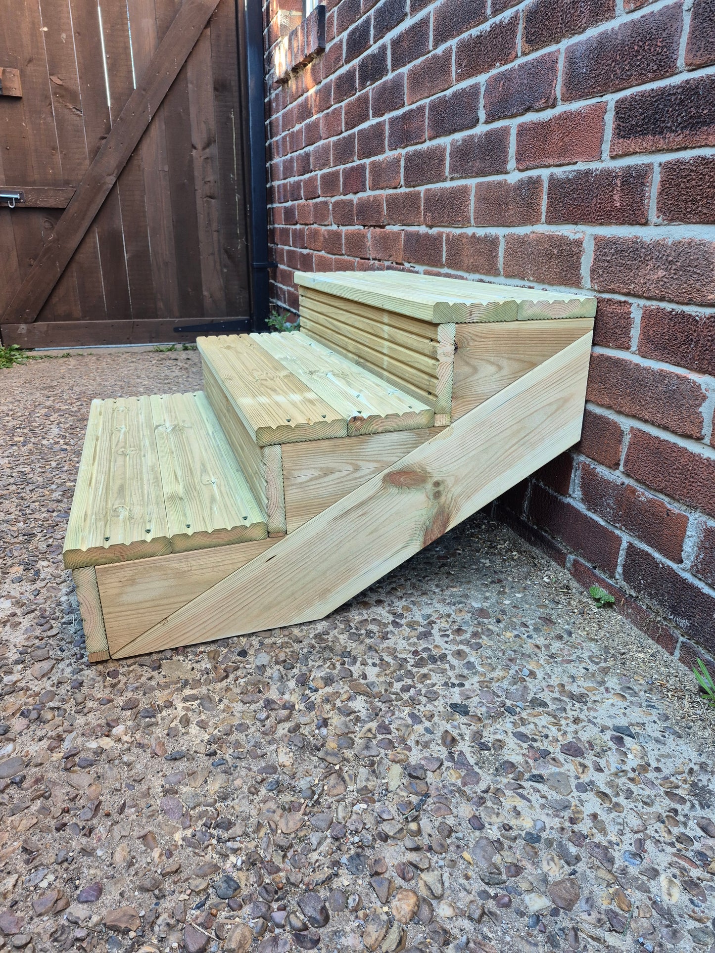 Stringer Steps Kit Fully Assembled Delivered