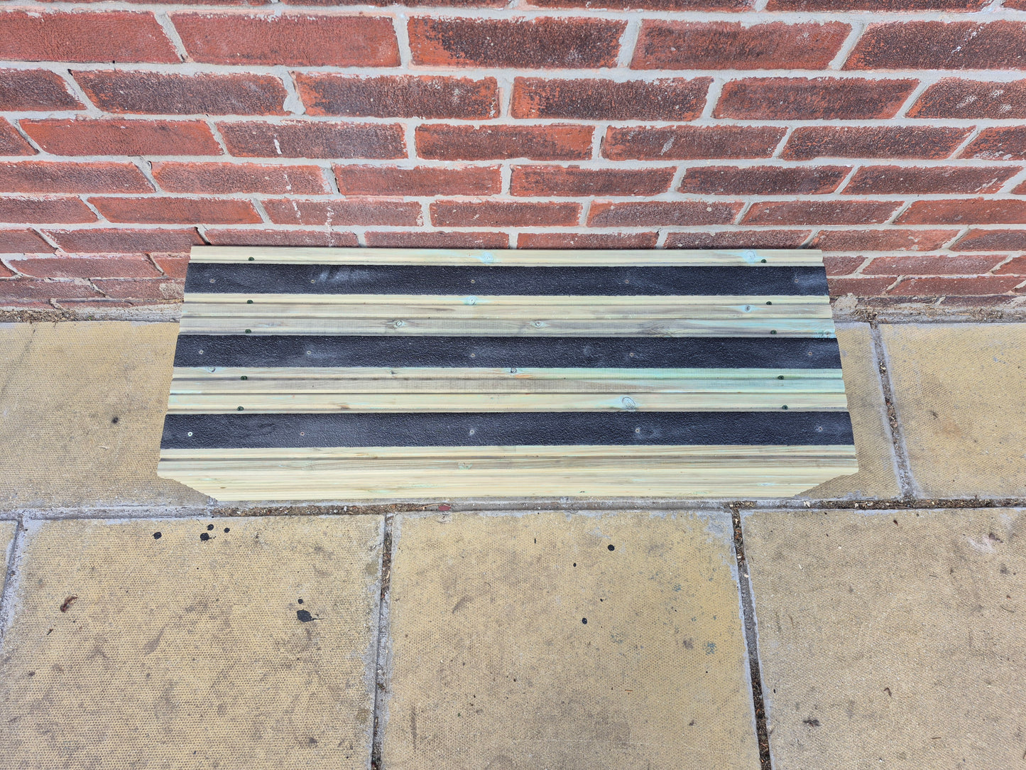 Wooden step Anti-Slip