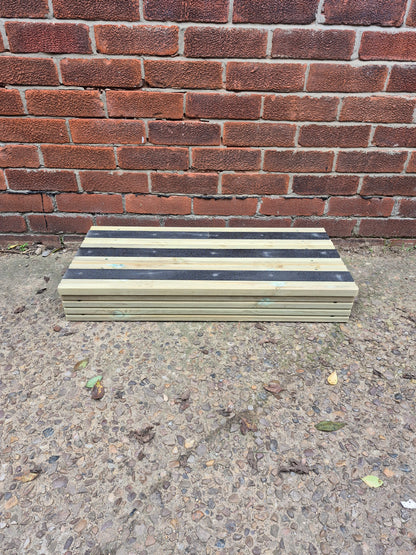 Wooden Step / Anti~Slip / Delivered FULLY Assembled / Bespoke size / Door Steps / Platform / Stand / Sturdy Step