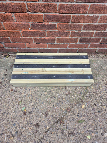Wooden Step / Anti~Slip / Delivered FULLY Assembled / Bespoke size / Door Steps / Platform / Stand / Sturdy Step