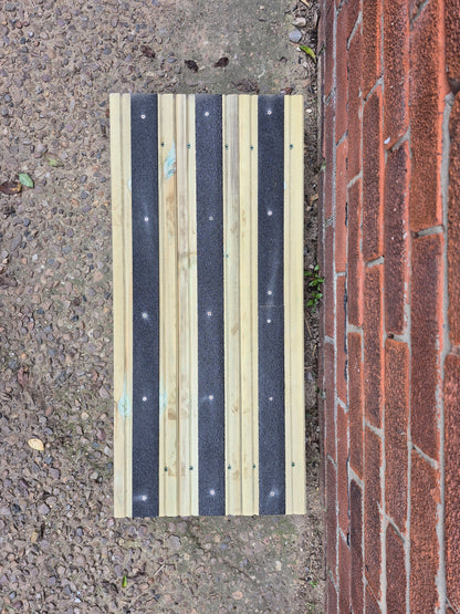 Wooden Step / Anti~Slip / Delivered FULLY Assembled / Bespoke size / Door Steps / Platform / Stand / Sturdy Step